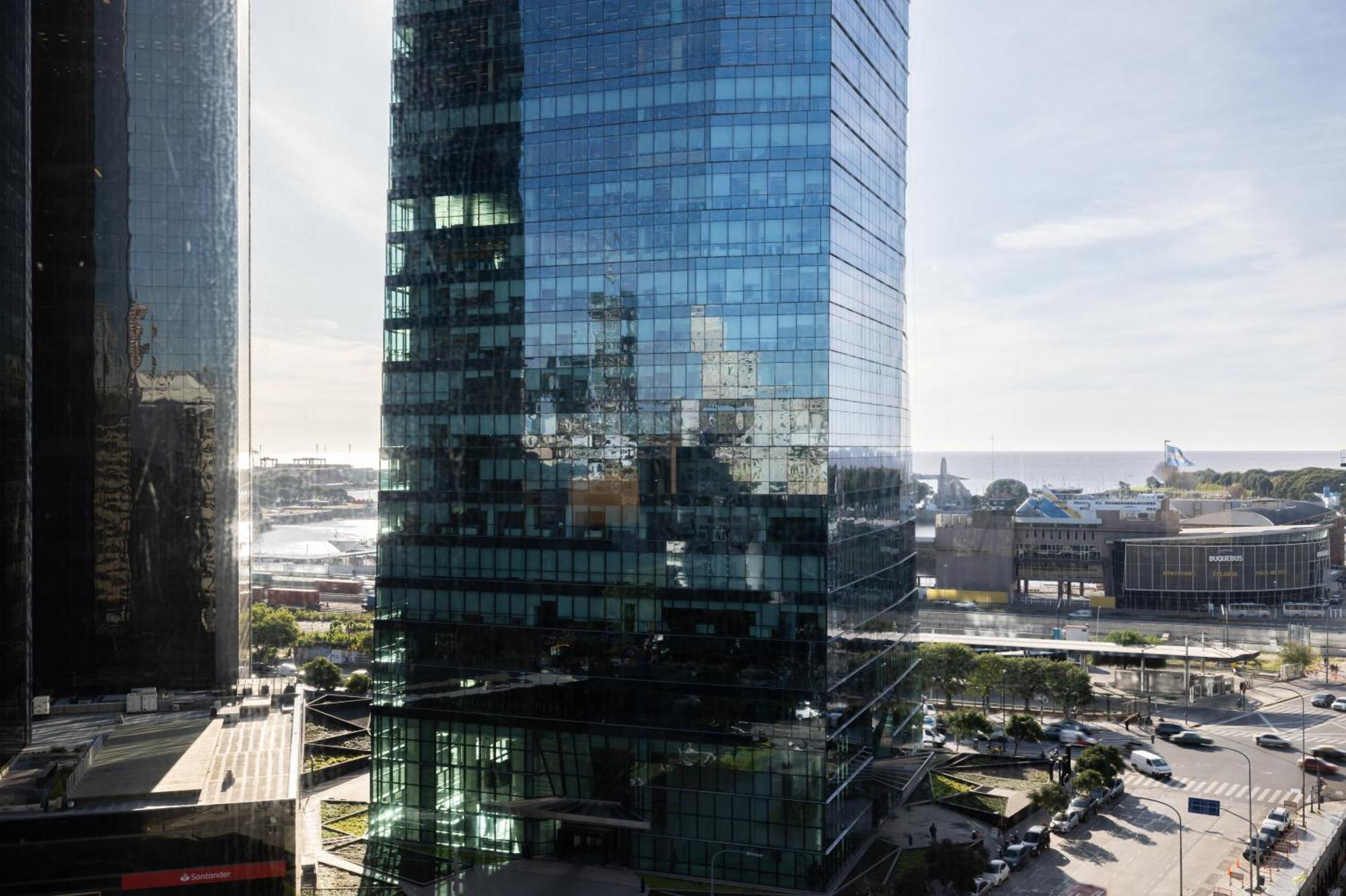 Holiday Inn Express Puerto Madero By Ihg Буэнос-Айрес Экстерьер фото