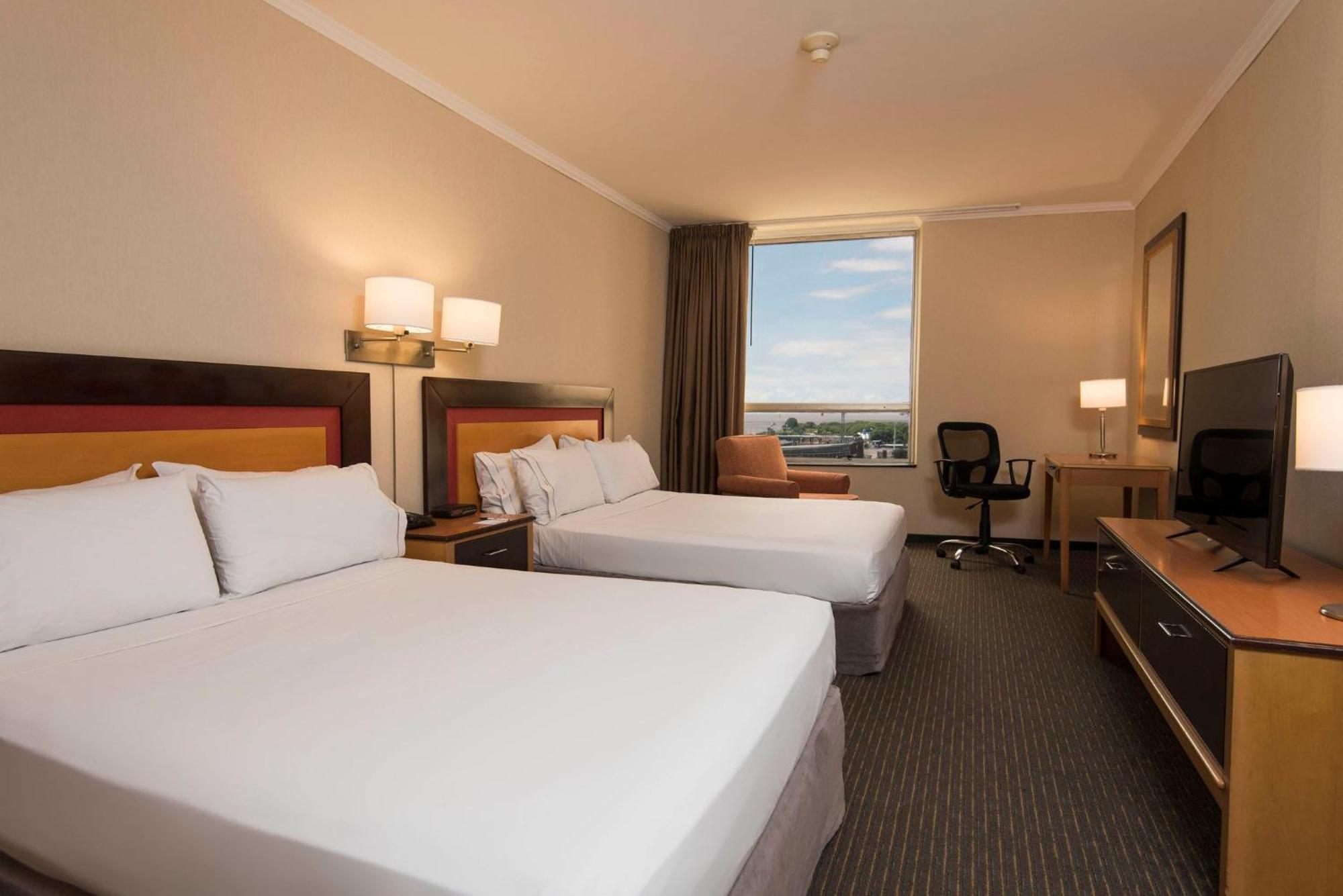 Holiday Inn Express Puerto Madero By Ihg Буэнос-Айрес Экстерьер фото